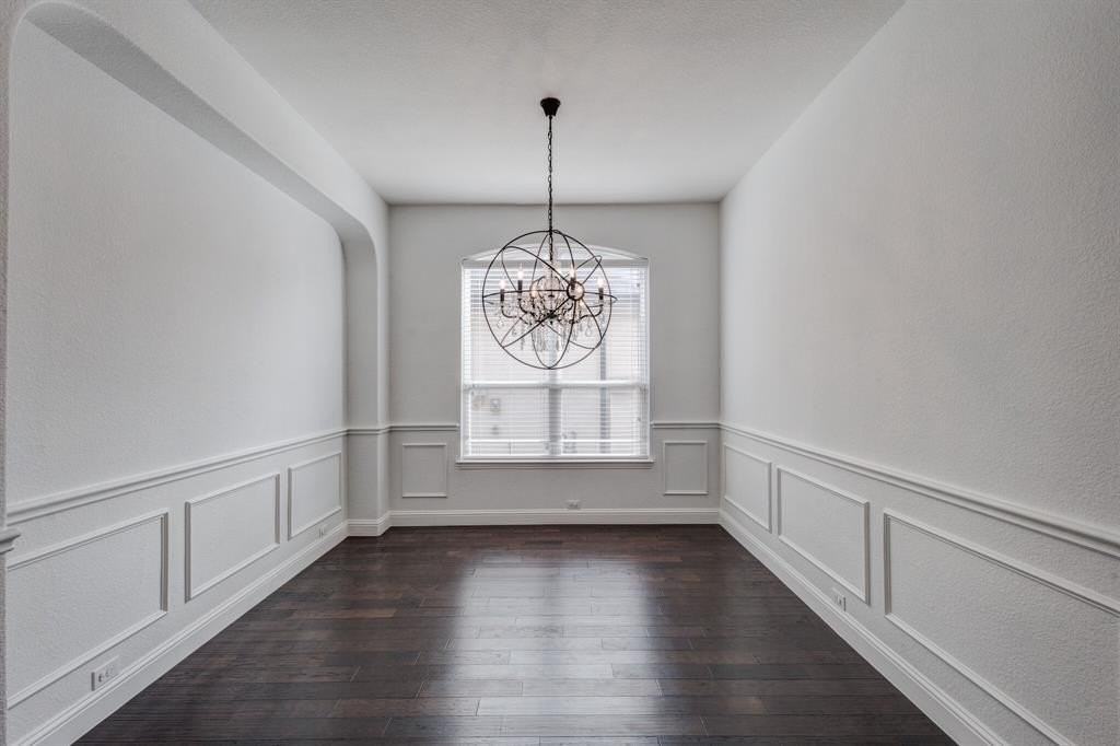 6013 Mickelson Way - Photo 5 of 23