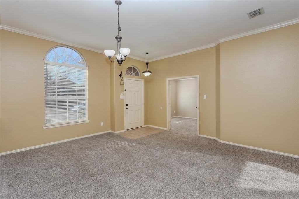 3811 Rose Ct - Photo 3 of 29