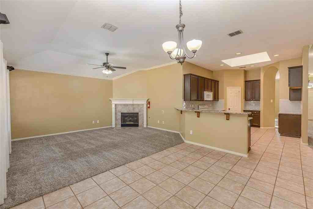 3811 Rose Ct - Photo 5 of 29