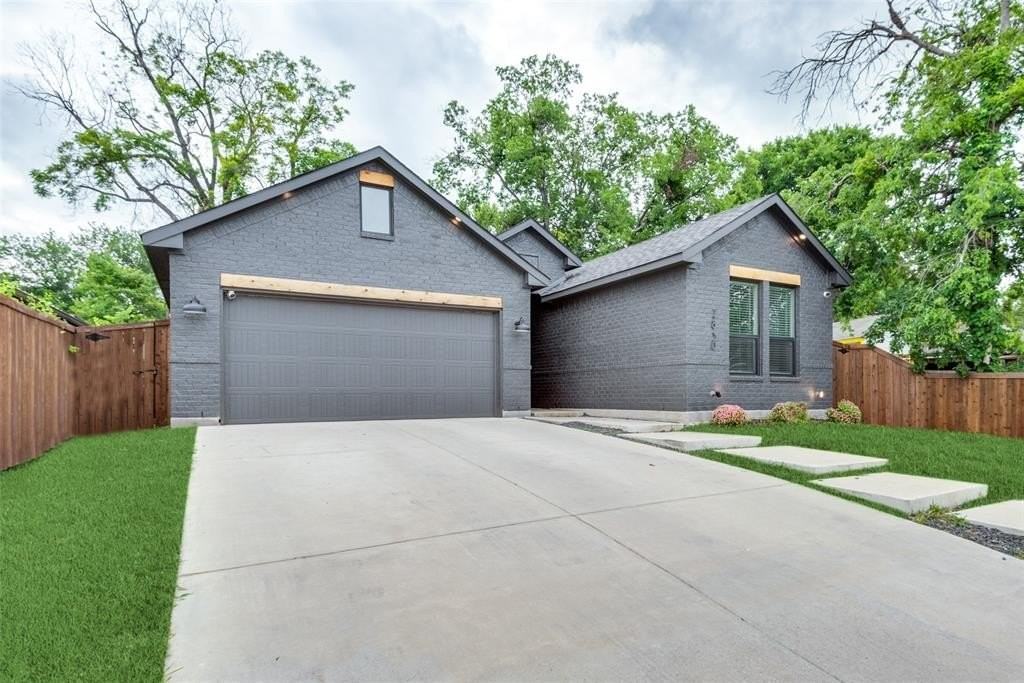 2830 S Marsalis Ave - Photo 2 of 25