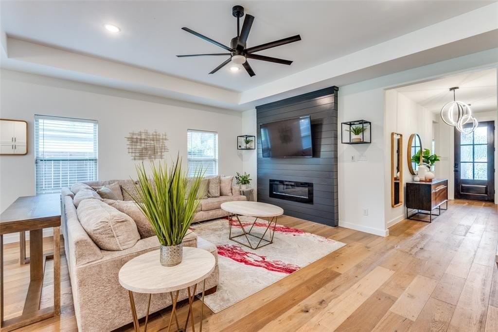 2830 S Marsalis Ave - Photo 7 of 25