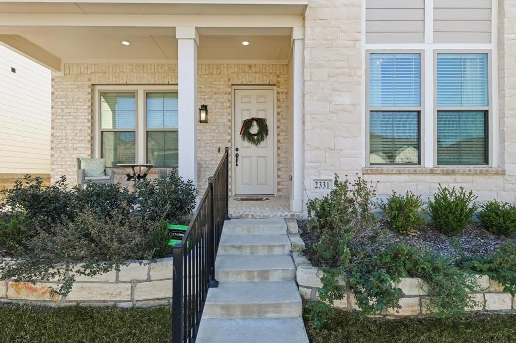 2331 Jack Rabbit Way - Photo 4 of 39