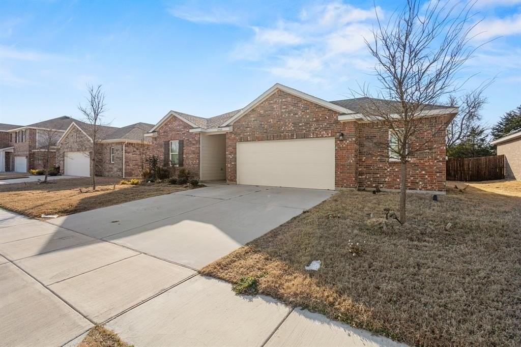 2305 Frio River Rd - Photo 3 of 20