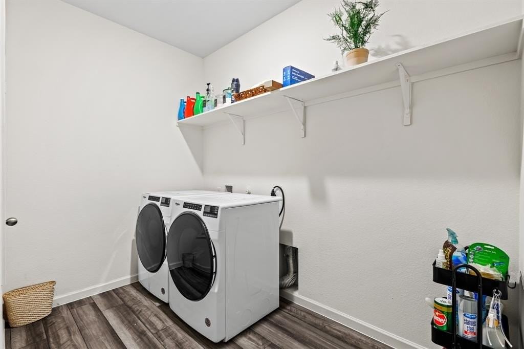 2305 Frio River Rd - Photo 7 of 20