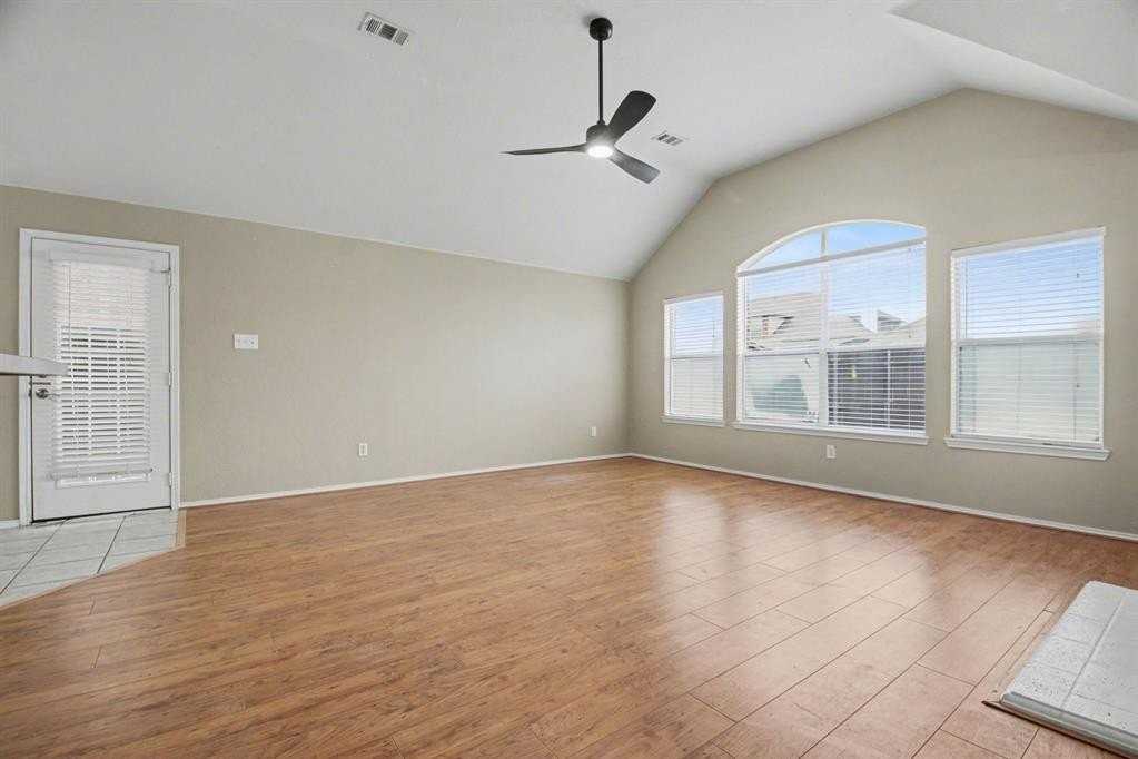 7108 Bryce Canyon Dr - Photo 4 of 27