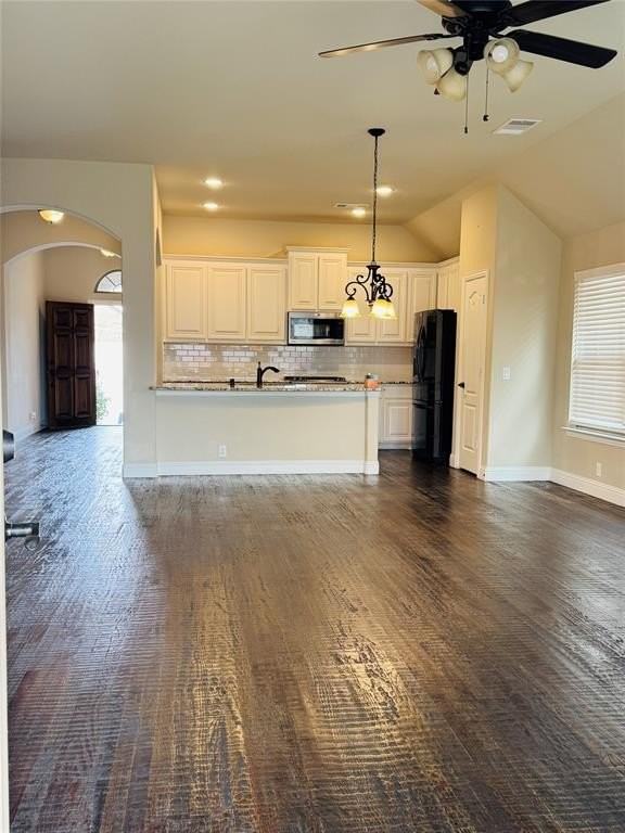 5820 Priory Dr - Photo 2 of 16