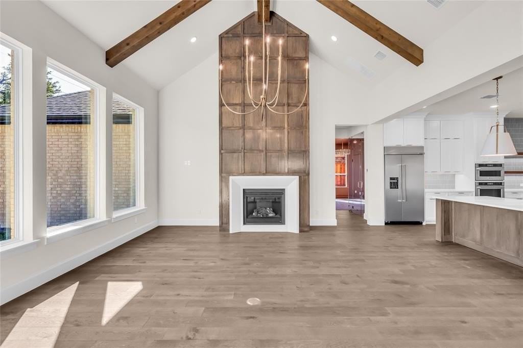 14626 Southern Pines Dr - Photo 4 of 34