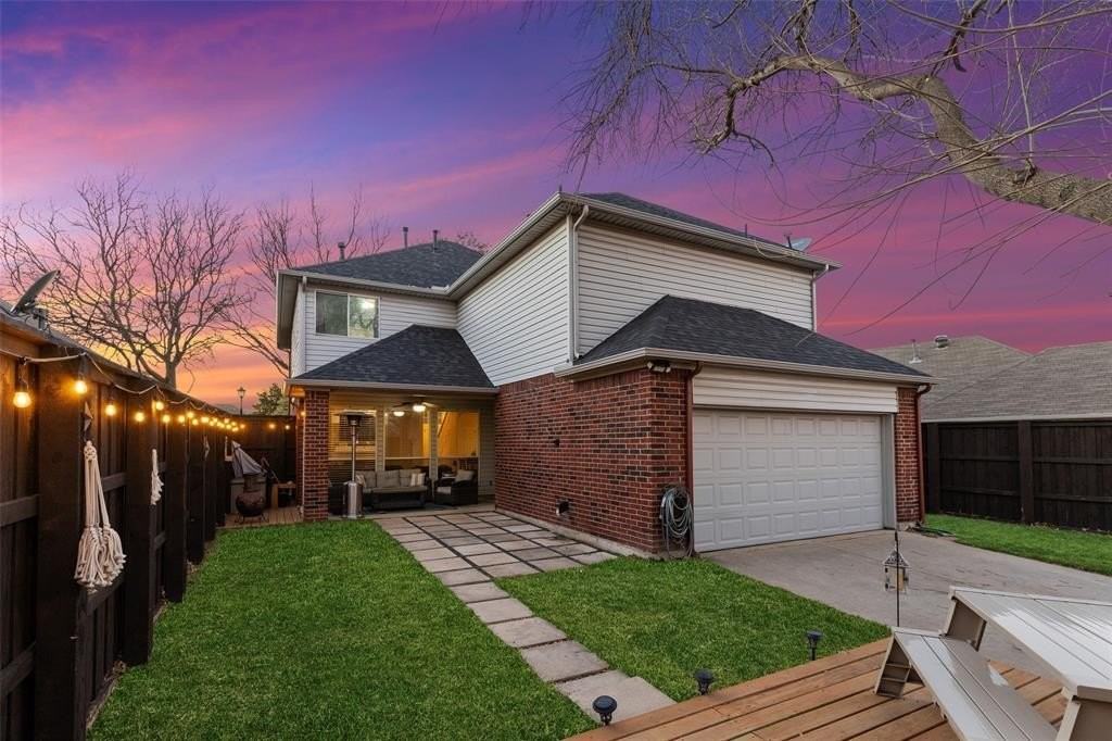 18212 Muir Cir - Photo 2 of 13