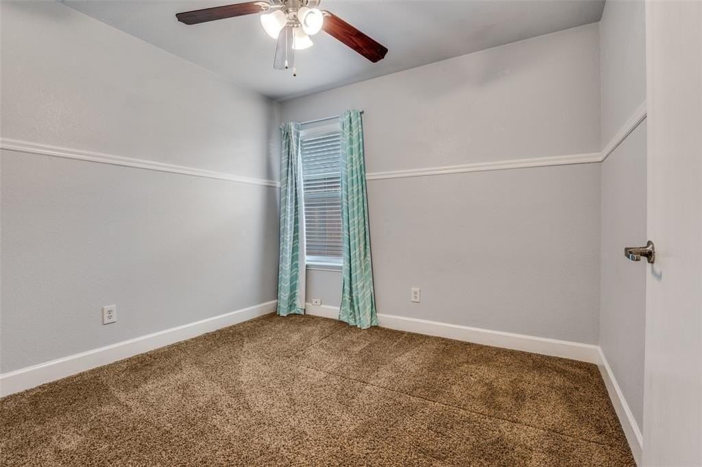 4418 Shady Elm Dr - Photo 6 of 12