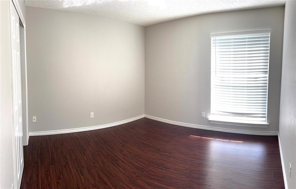 804 Ashburn Pl - Photo 5 of 12