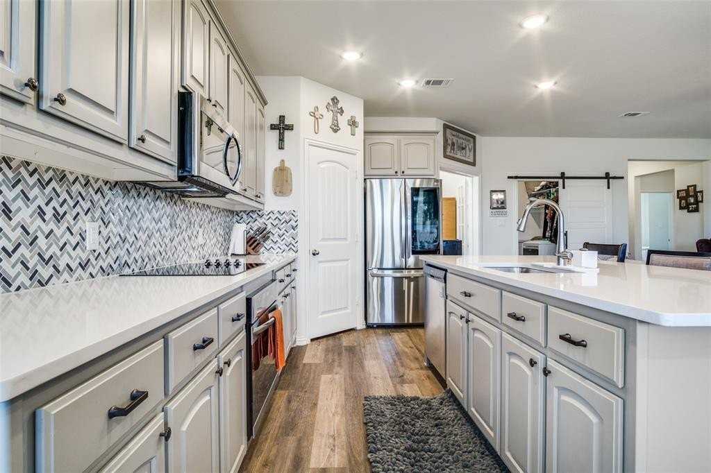 1516 Shindig Ct - Photo 7 of 25