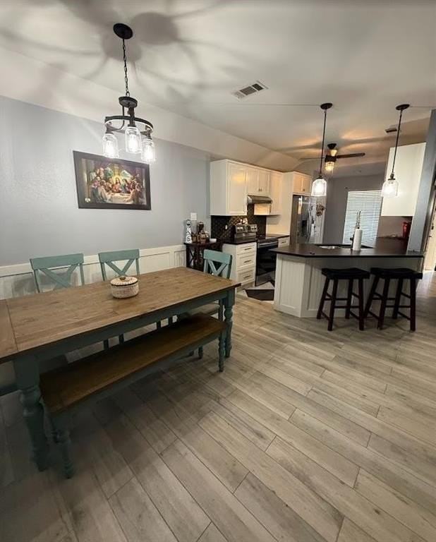 1312 Riverview Ln - Photo 2 of 12