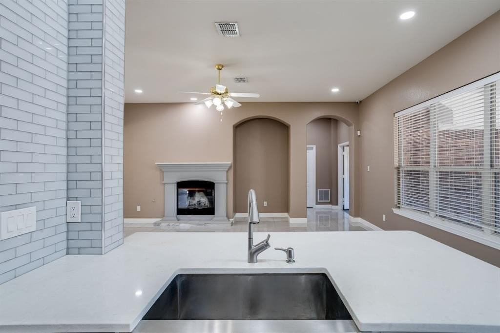 8119 La Frontera Trl - Photo 7 of 35