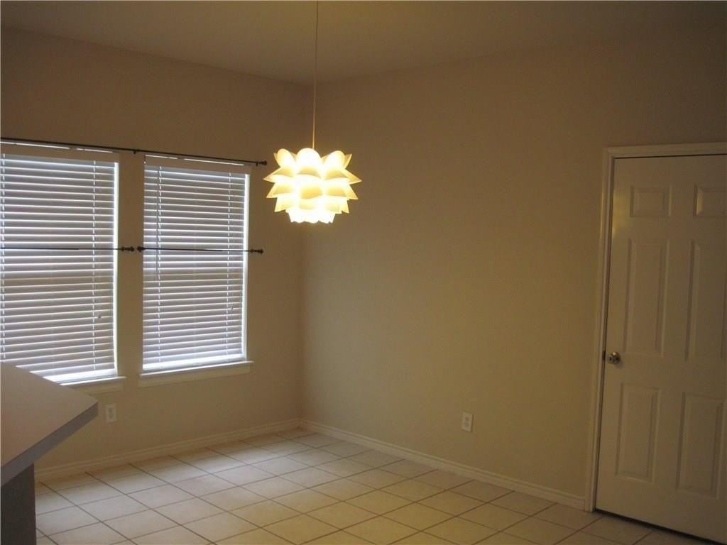 1828 Forsythe Dr - Photo 5 of 27