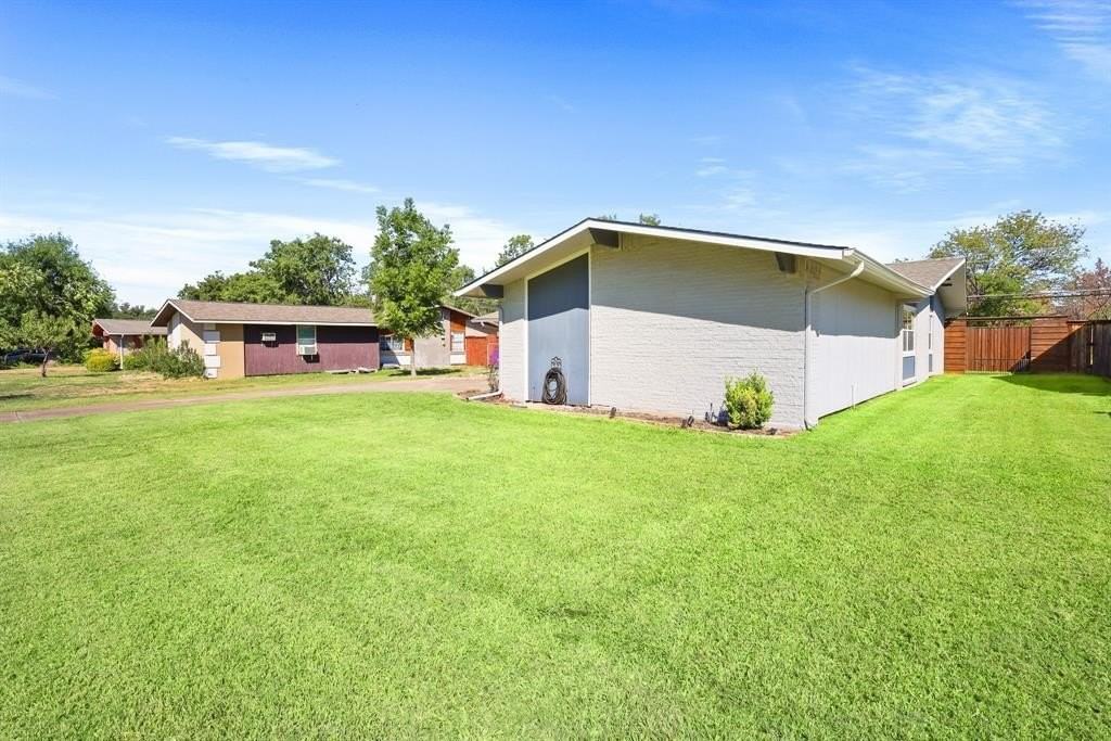 3439 High Mesa Dr - Photo 3 of 25