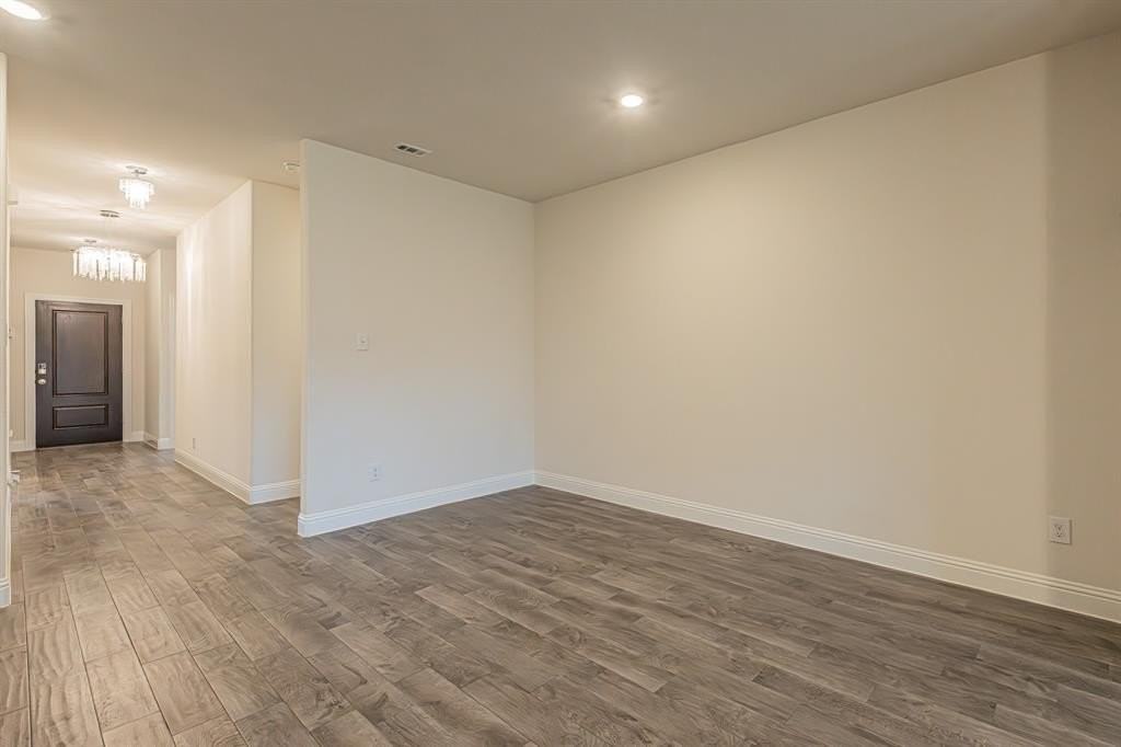 8330 Caribou Dr - Photo 3 of 39