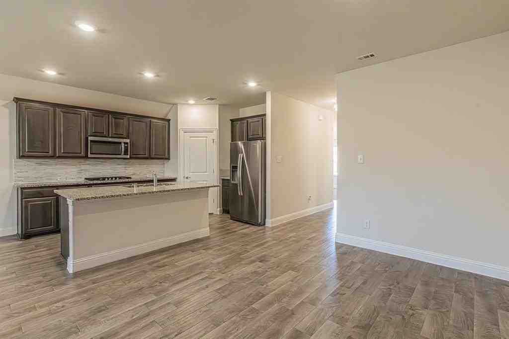 8330 Caribou Dr - Photo 6 of 39