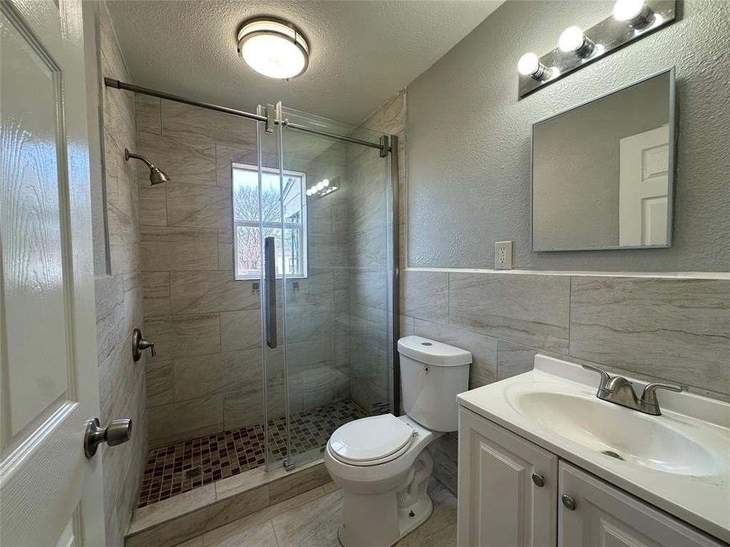 2437 Stovall Dr - Photo 7 of 15