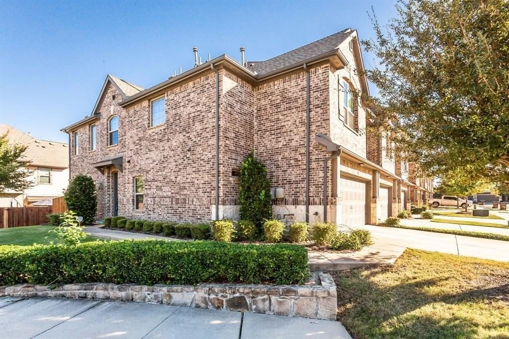 932 Brookville Ct - Photo 5 of 35