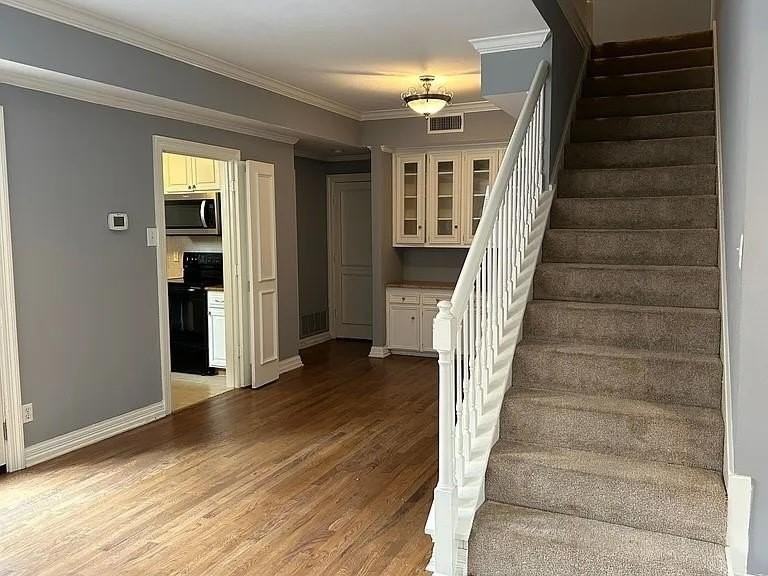 3407 Shenandoah St #B - Photo 3 of 11