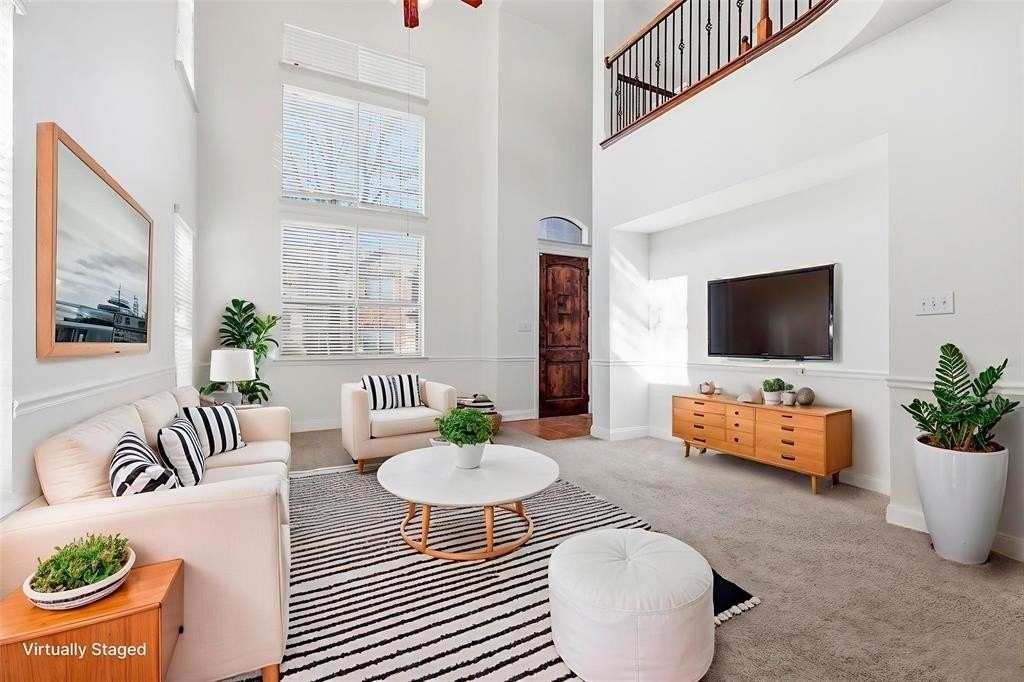 8604 Naomi St - Photo 3 of 28