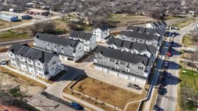 525 W Collins St - Photo 1 of 1