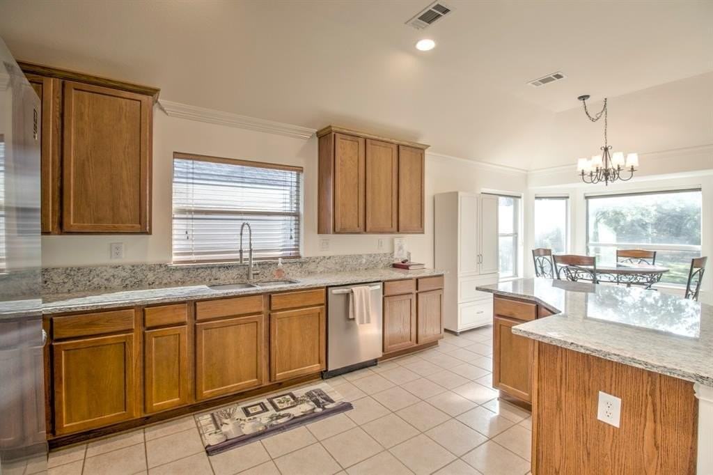 9605 Orangewood Trl - Photo 6 of 14