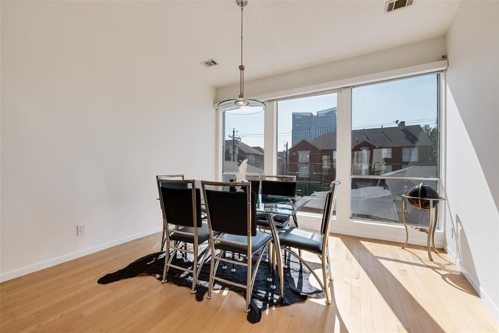 959 W Bluff St #105 - Photo 7 of 22