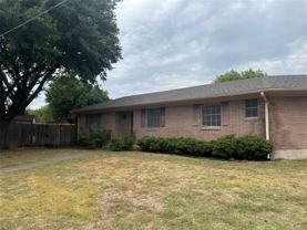 300 Whisenant Dr - Photo 1 of 1