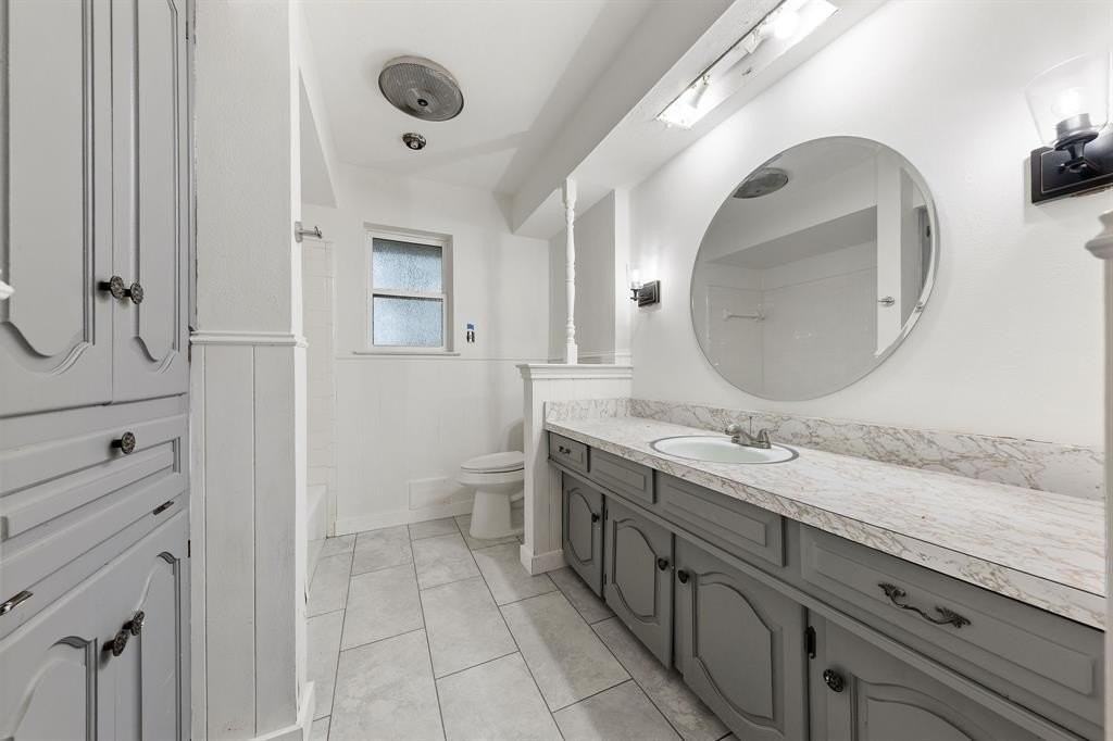 1136 Bear Creek Rd - Photo 7 of 12