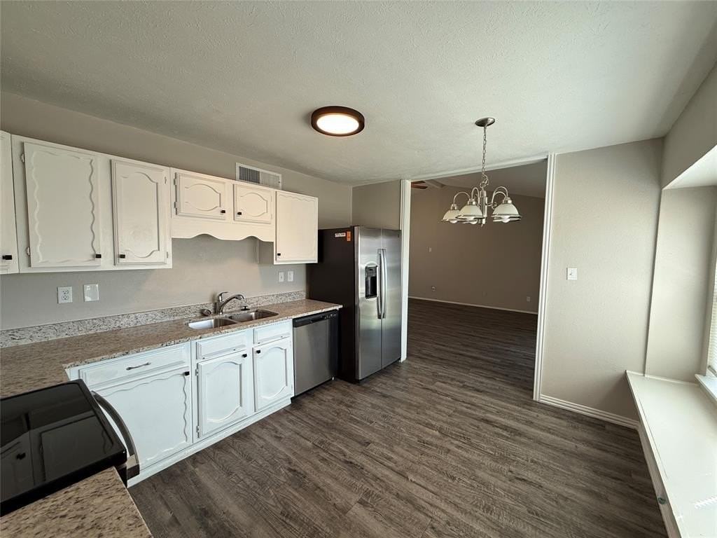 501 Carl C Senter St - Photo 7 of 19