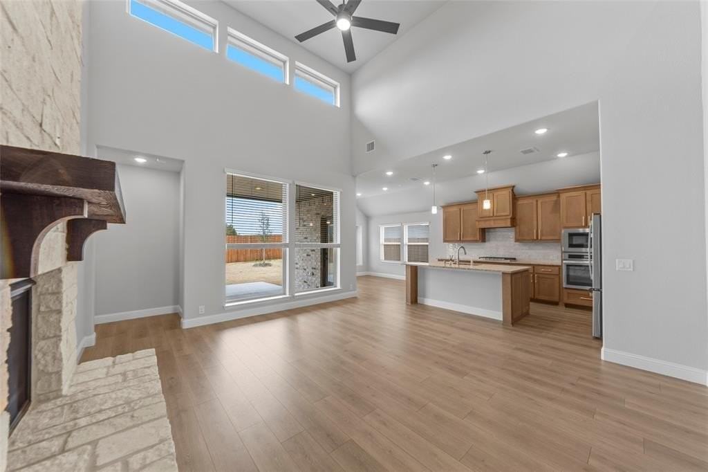 3405 Heathrow Rd - Photo 3 of 30