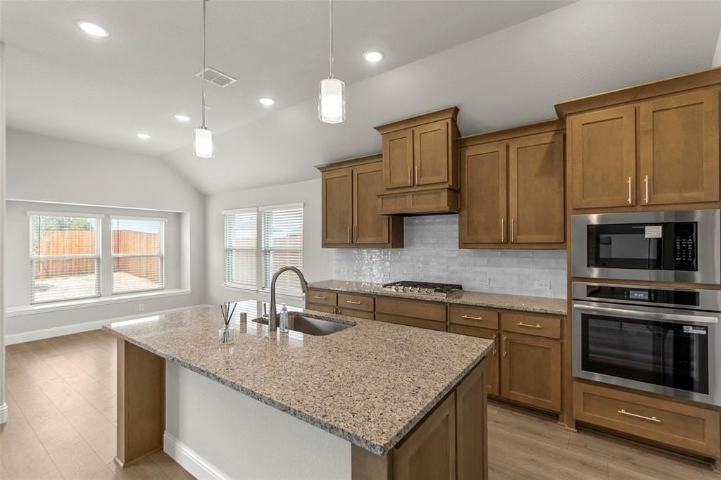 3405 Heathrow Rd - Photo 6 of 30