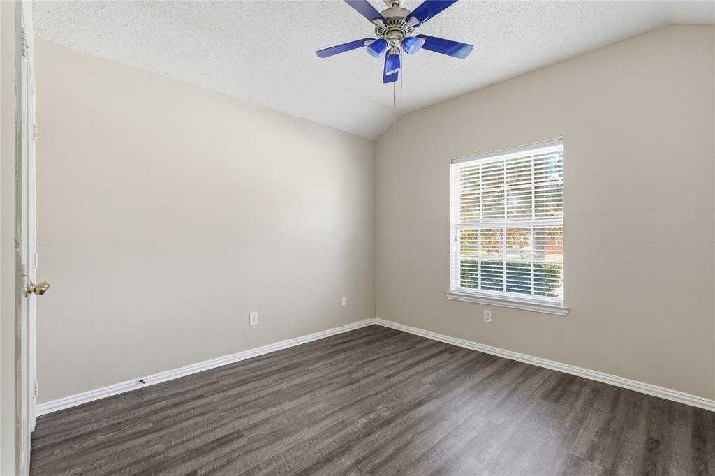 3907 Rose Ct - Photo 4 of 21