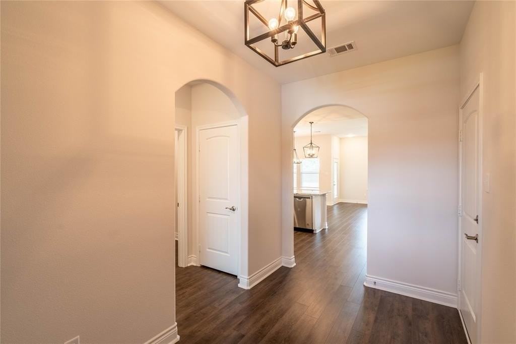 8202 Grant Ln - Photo 2 of 26