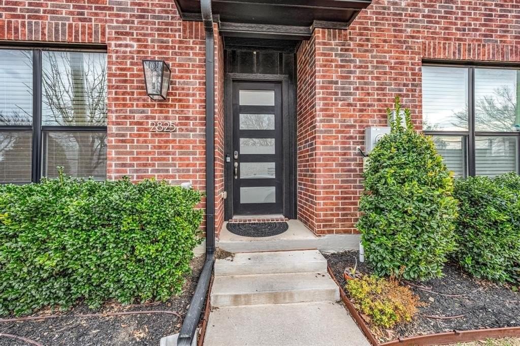 2825 Stanley Ave - Photo 2 of 32