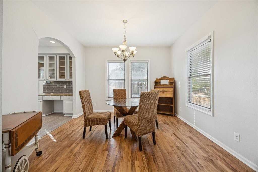 2110 Washington Ave - Photo 7 of 29