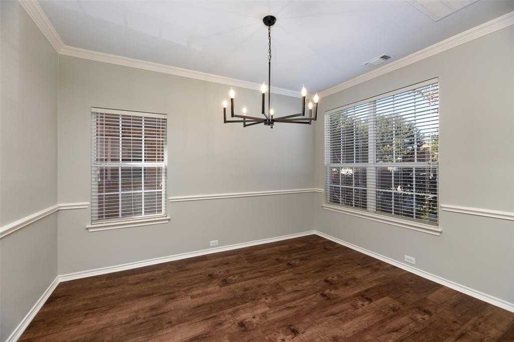 5621 Old Orchard Dr - Photo 5 of 28