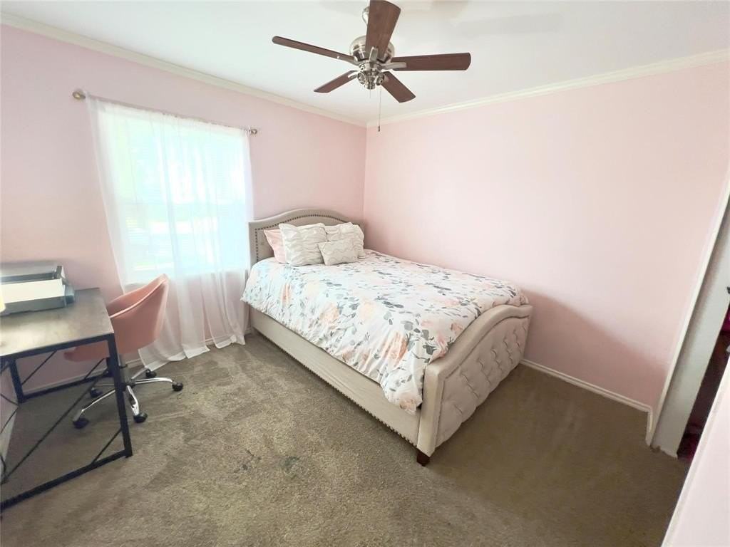 2902 Rayswood Dr - Photo 4 of 9