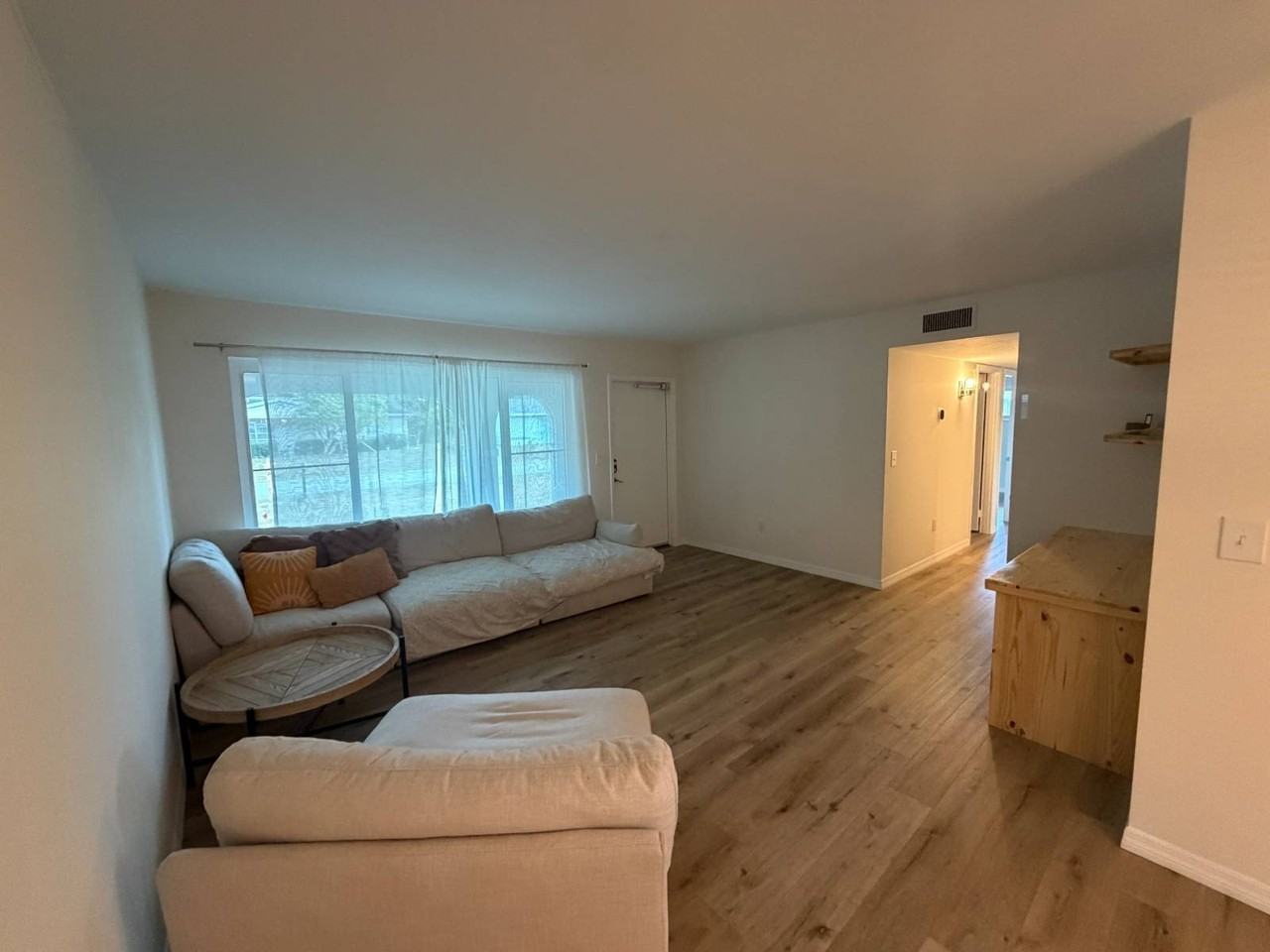 1595 Adrian St - Photo 7 of 20