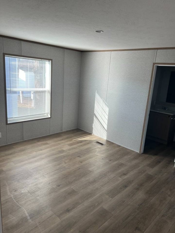 200 E Zora St #55 - Photo 2 of 7