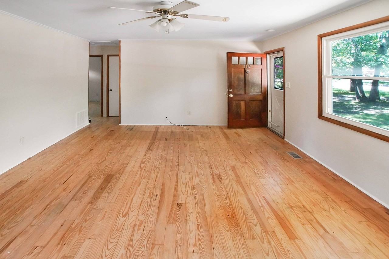 114 Lynncliff Rd - Photo 6 of 10