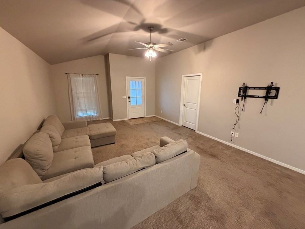 1109 Wagon Way - Photo 6 of 28