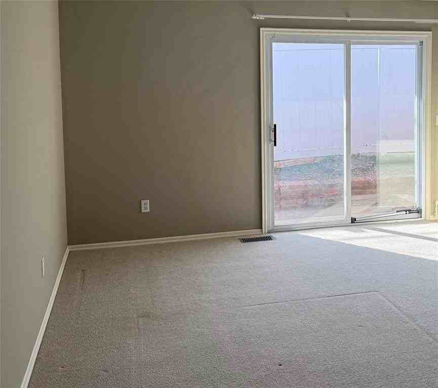 2520 Nw 62nd St - Photo 7 of 9