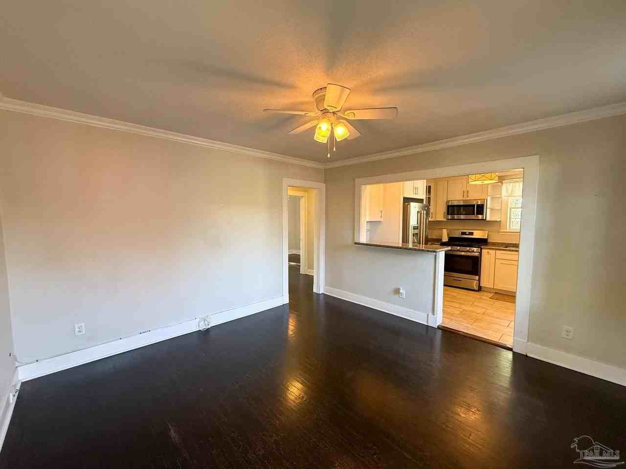 1970 W Romana St - Photo 3 of 20