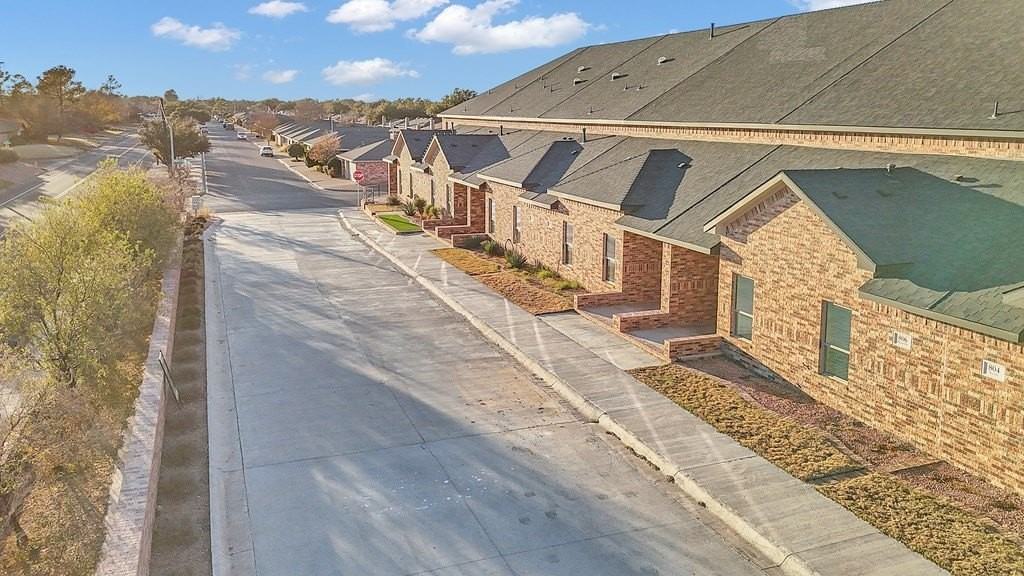 806 Neely Ave - Photo 3 of 42