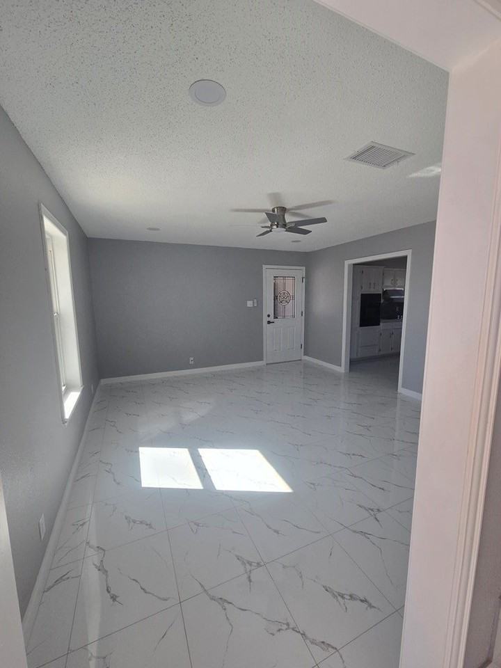 3213 E County Road 139 - Photo 3 of 15