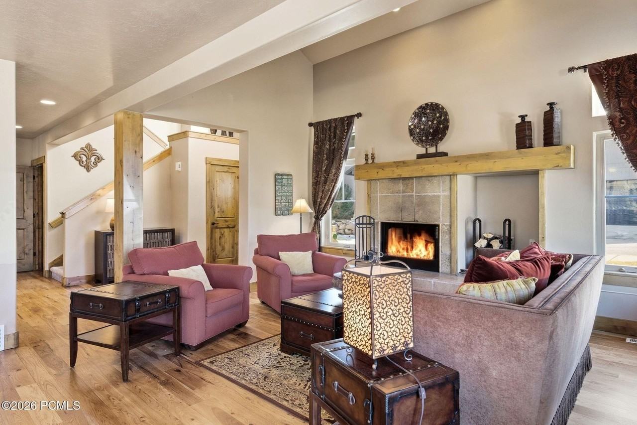 7860 Engen Loop - Photo 4 of 49