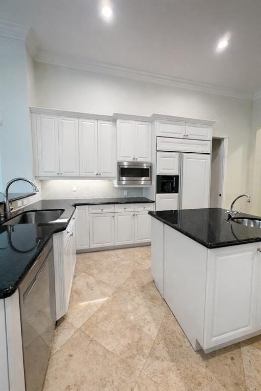 10897 Canary Island Ct - Photo 5 of 27