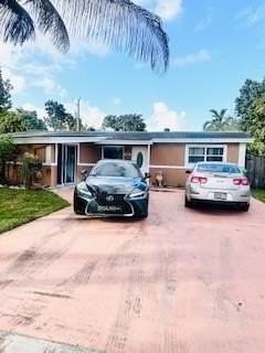 6241 Nw 16th St - Photo 2 of 22